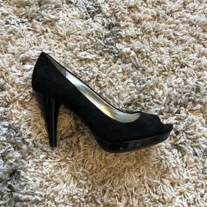 Stiller’s velvet heels